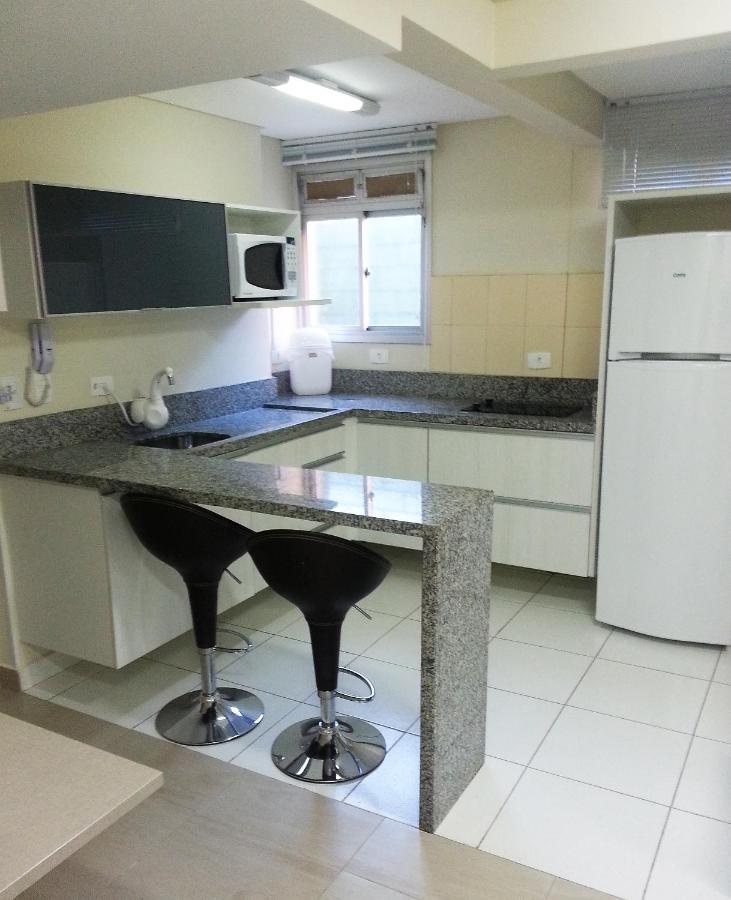 Apartamento Studio Apartment กูรีตีบา ภายนอก รูปภาพ