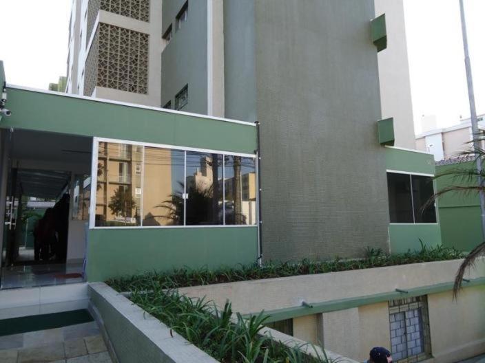 Apartamento Studio Apartment กูรีตีบา ภายนอก รูปภาพ